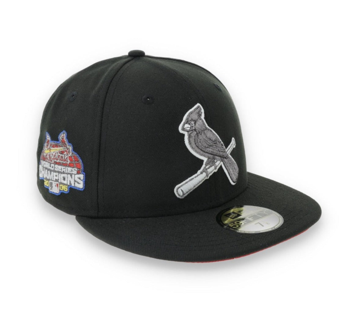 New Era St. Louis Cardinals 2006 World Series Side Patch 59FIFTY Fitted Hat-Metallic Grey/Black product image 1, provided