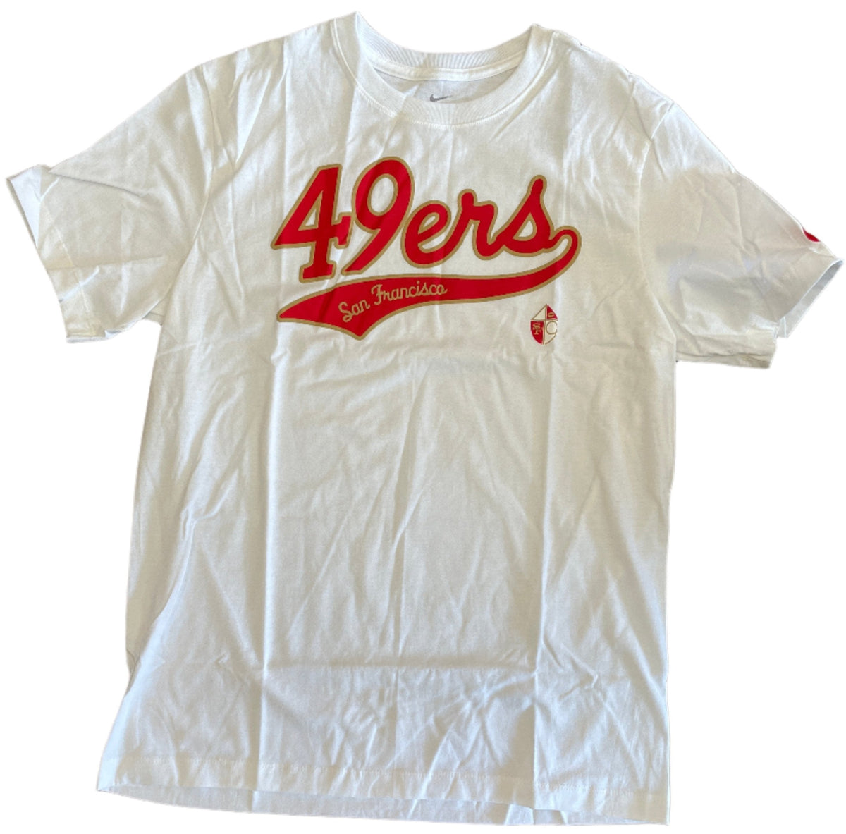 Nike Men San Francisco 49ers Team Essential T-Shirt product image 1, provided for visual reference and product detail review