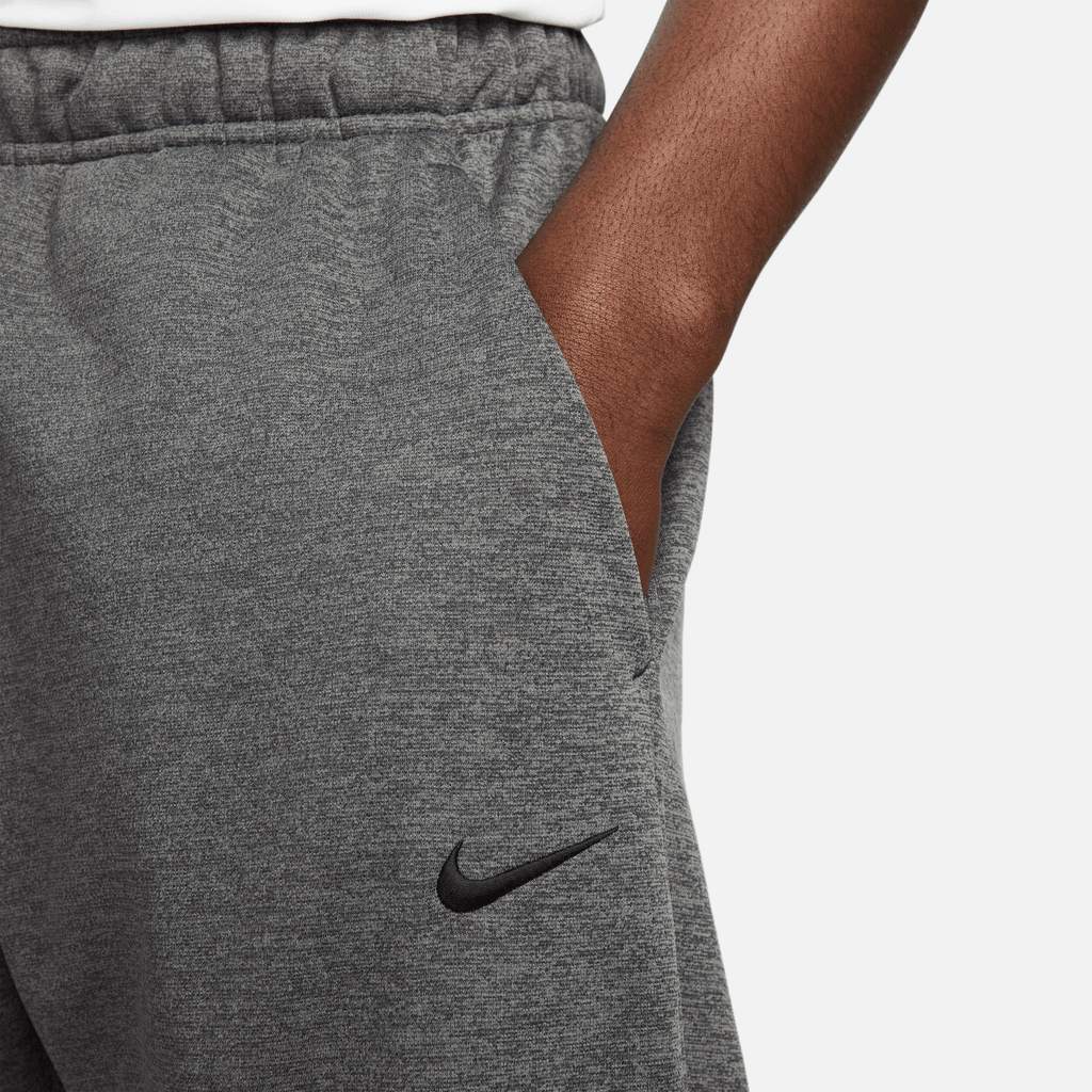 Nike Men Therma-FIT Tapered Fitness Pants product image 3, provided for visual reference and product detail review