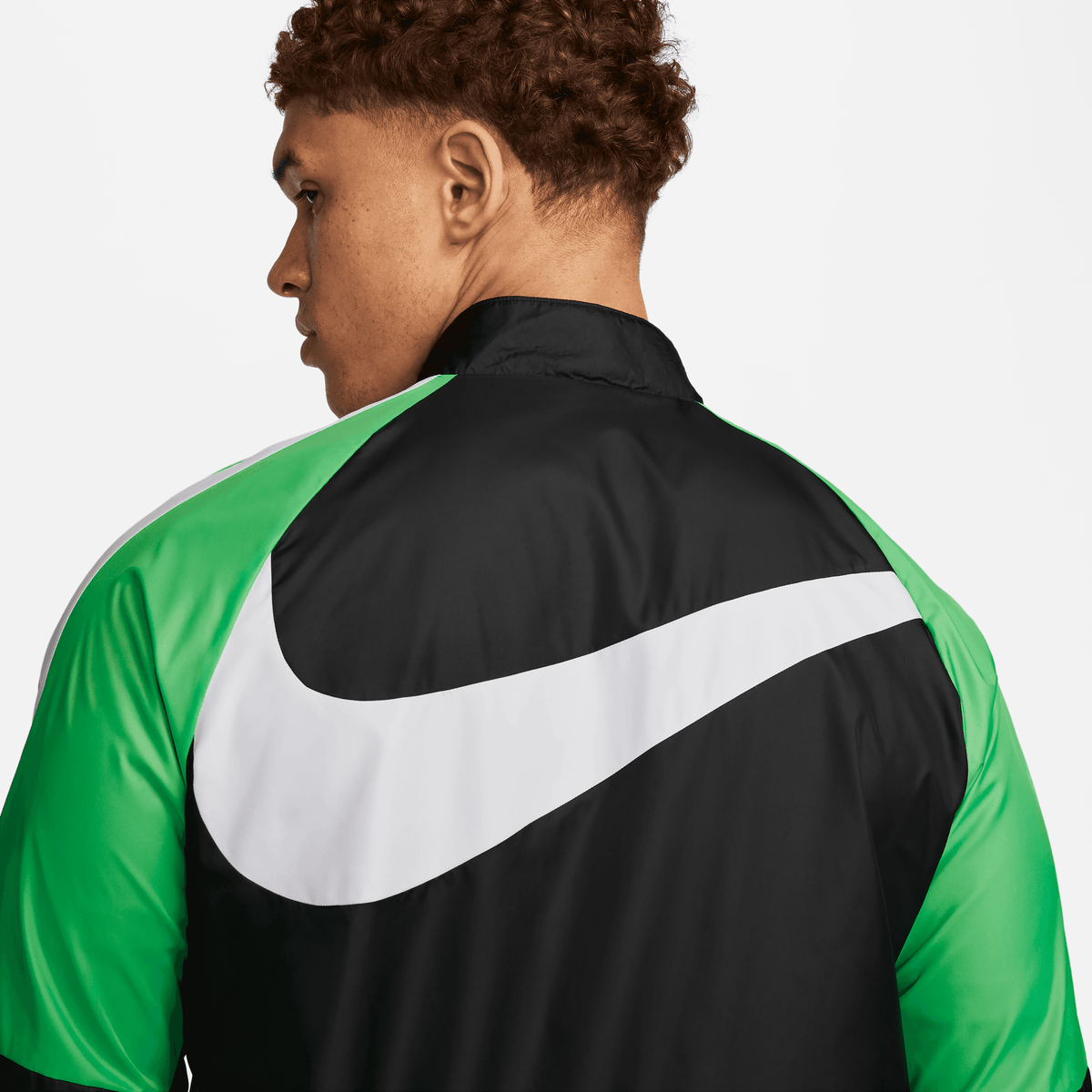 Nike Men Liverpool FC Repel Academy AWF Soccer Jacket product image 5, provided for visual reference and product detail