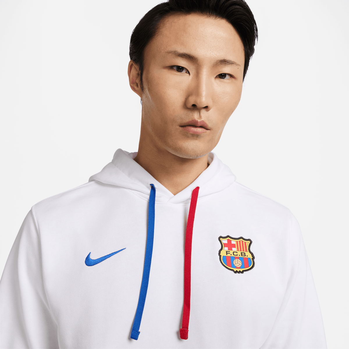 Nike FC Barcelona Club Fleece Men French Terry Pullover Hoodie product image 3, provided for visual reference and product