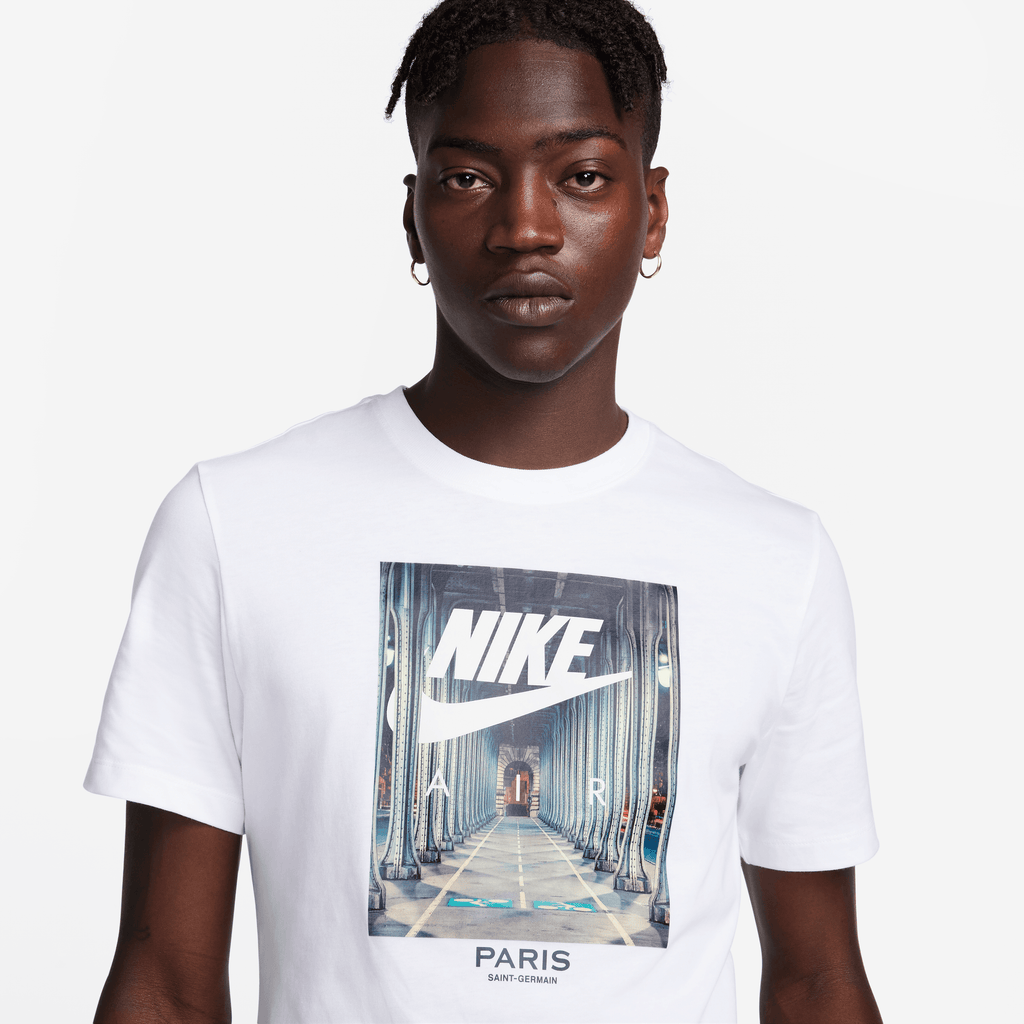 Nike Men Paris Saint-Germain Photo T-Shirt product image 3, provided for visual reference and product detail review