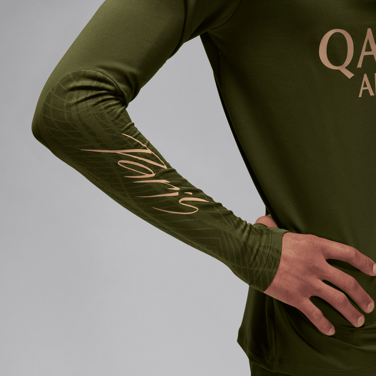 Nike Paris Saint-Germain Strike Fourth Men Dri-FIT Soccer Drill Top product image 3, provided for visual reference and