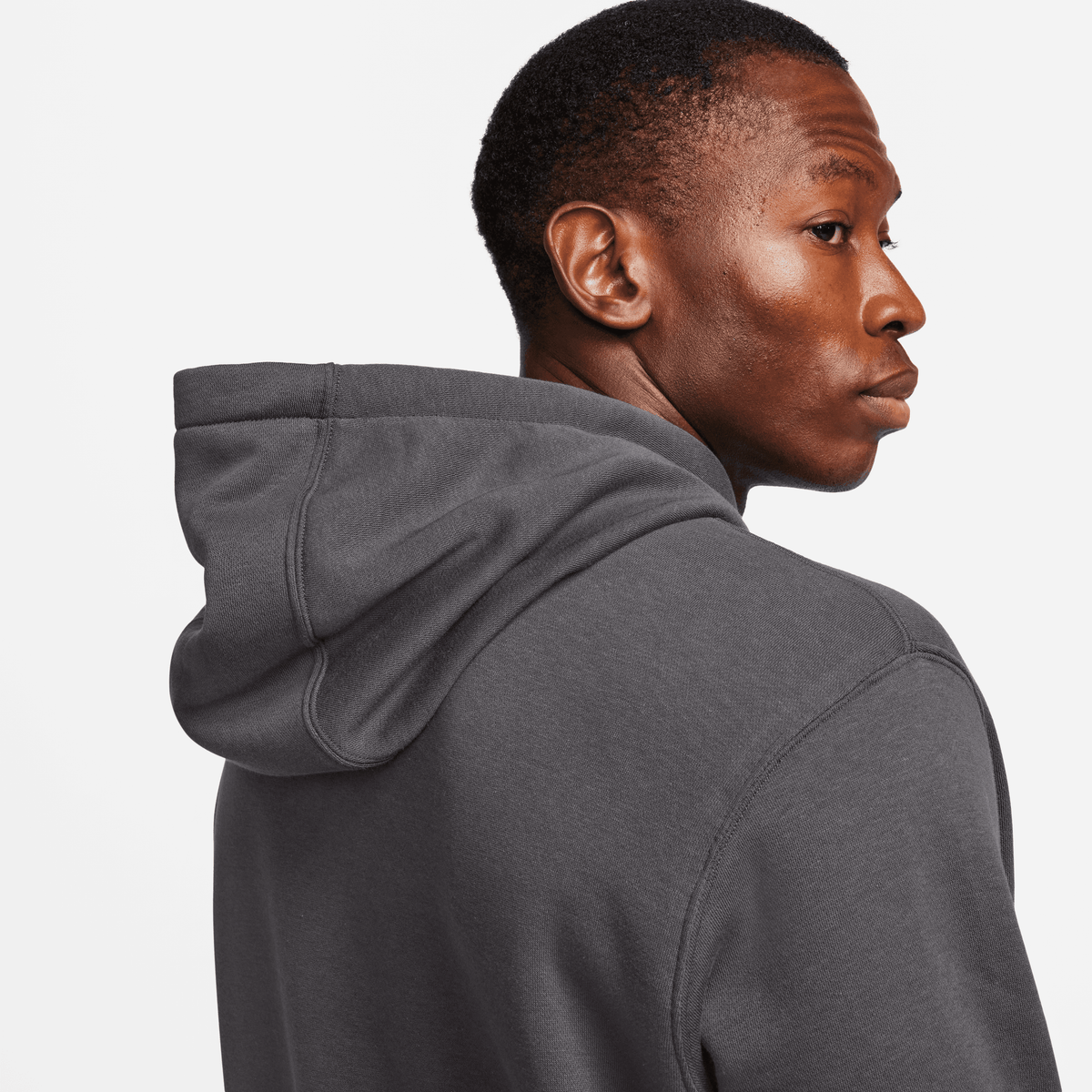 Liverpool FC Club Fleece Men Pullover Soccer Hoodie product image 3, provided for visual reference and product detail review