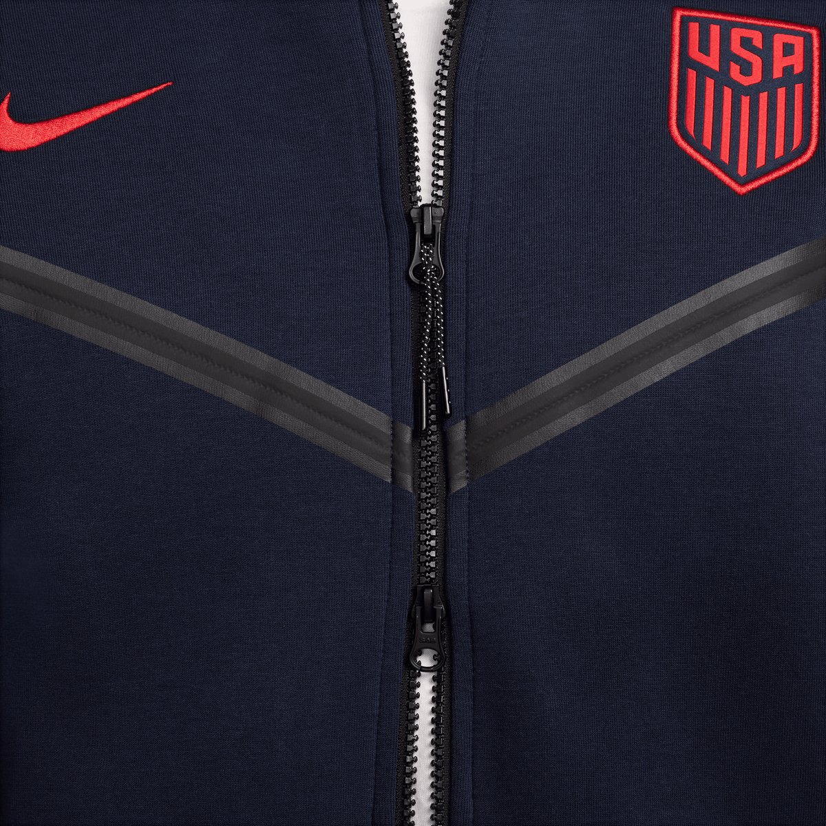 Nike U.S. Men Full-Zip Tech Fleece Hoodie product image 3, provided for visual reference and product detail review