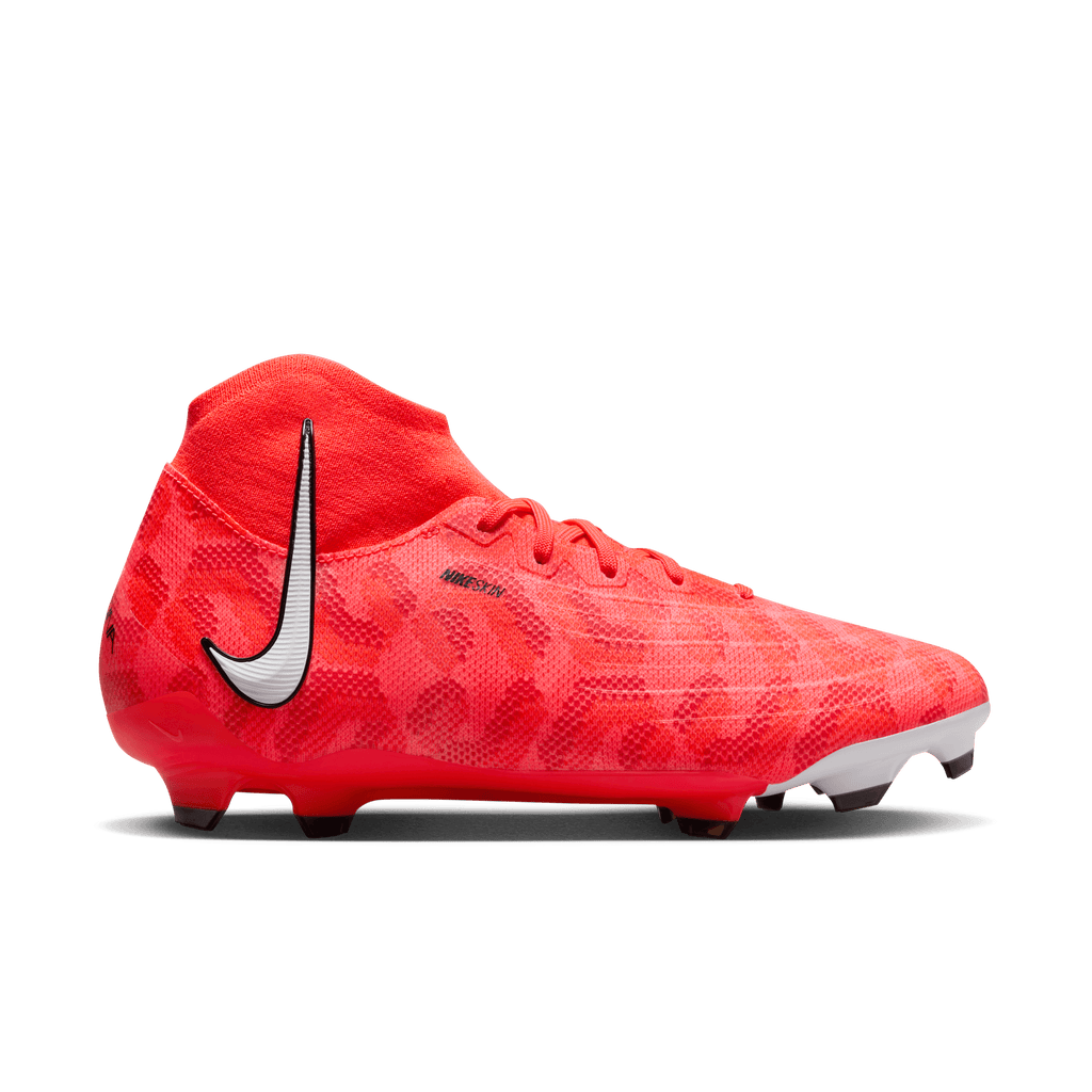 Nike Phantom Luna Pro FG product image 1, provided for visual reference and product detail review