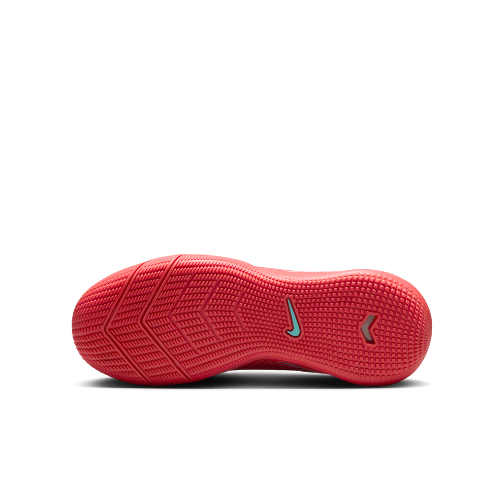 Nike Jr. Mercurial Vapor 16 Academy Little/Big Kids' IC Low-Top Soccer Shoes product image 6, provided for visual reference