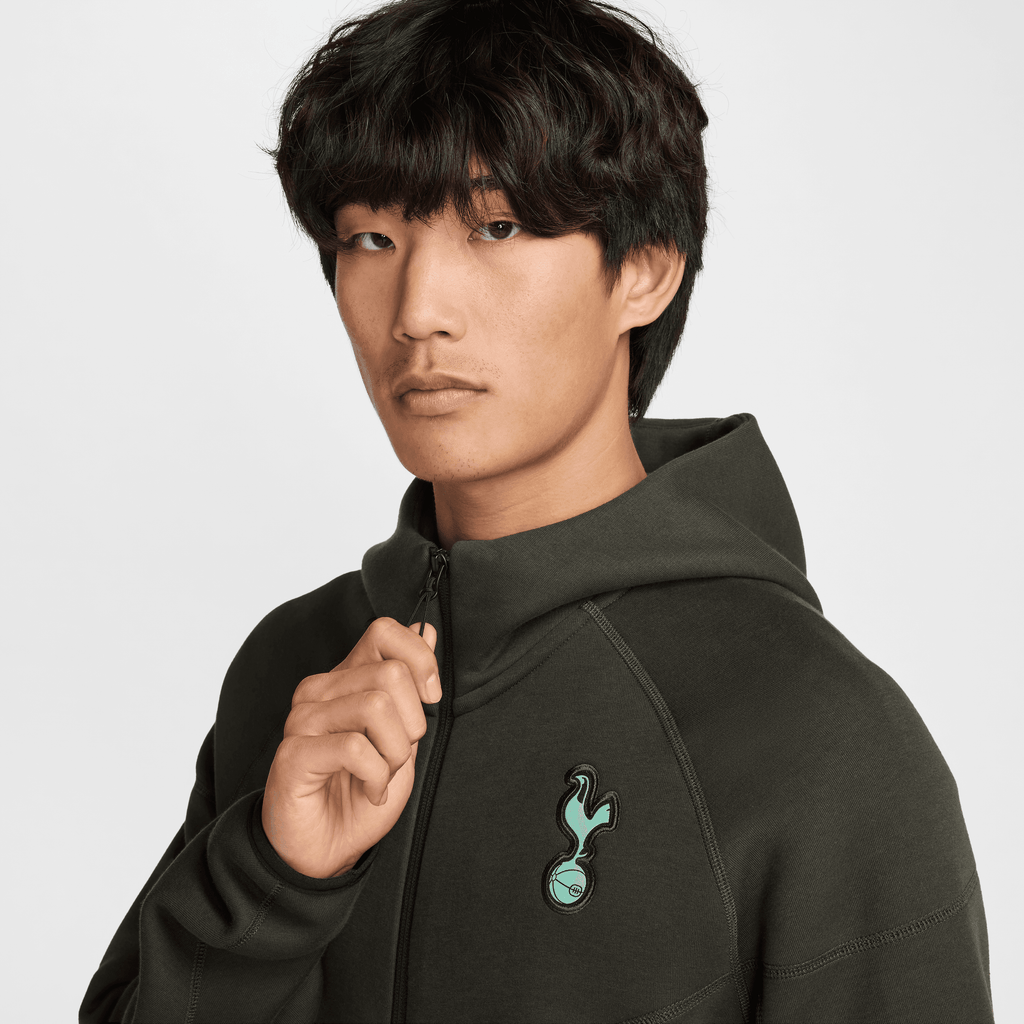 Nike Tottenham Hotspur Tech Fleece Windrunner Third Soccer Full-Zip Jacket product image 3, provided for visual reference