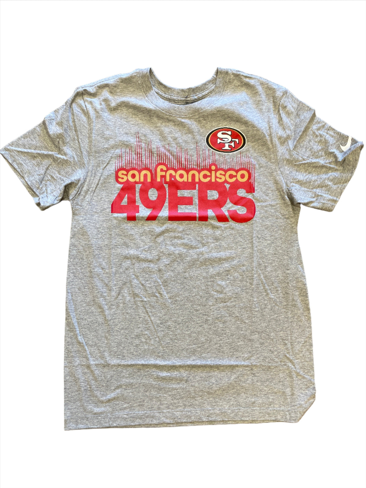 Nike Men San Francisco 49ers Team Rise Essential T-Shirt product image 1, provided for visual reference and product detail