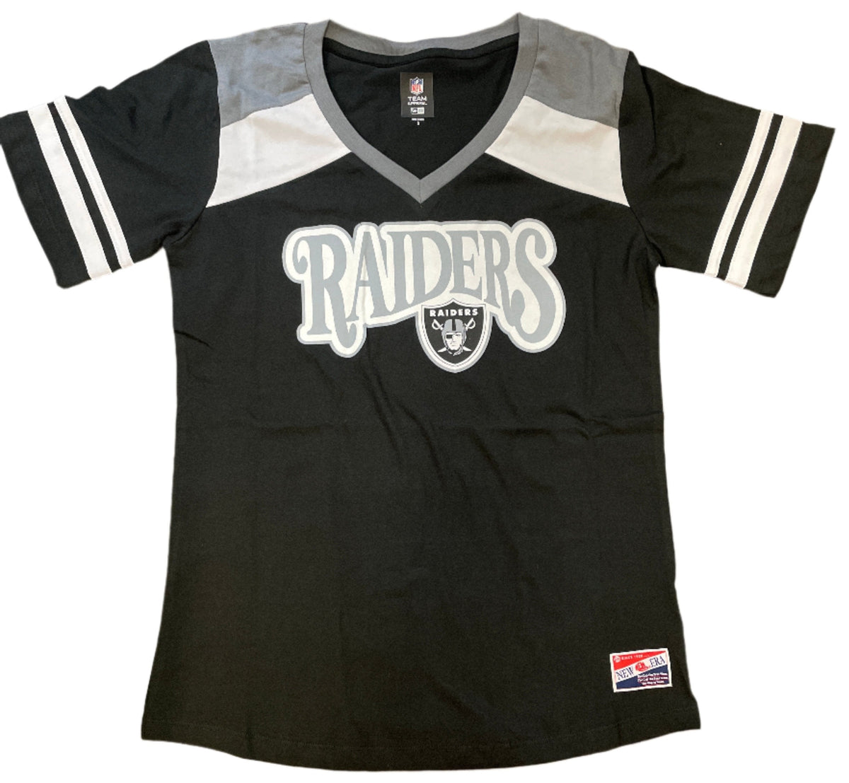 New Era Women Las Vegas Raiders T-Shirt product image 1, provided for visual reference and product detail review