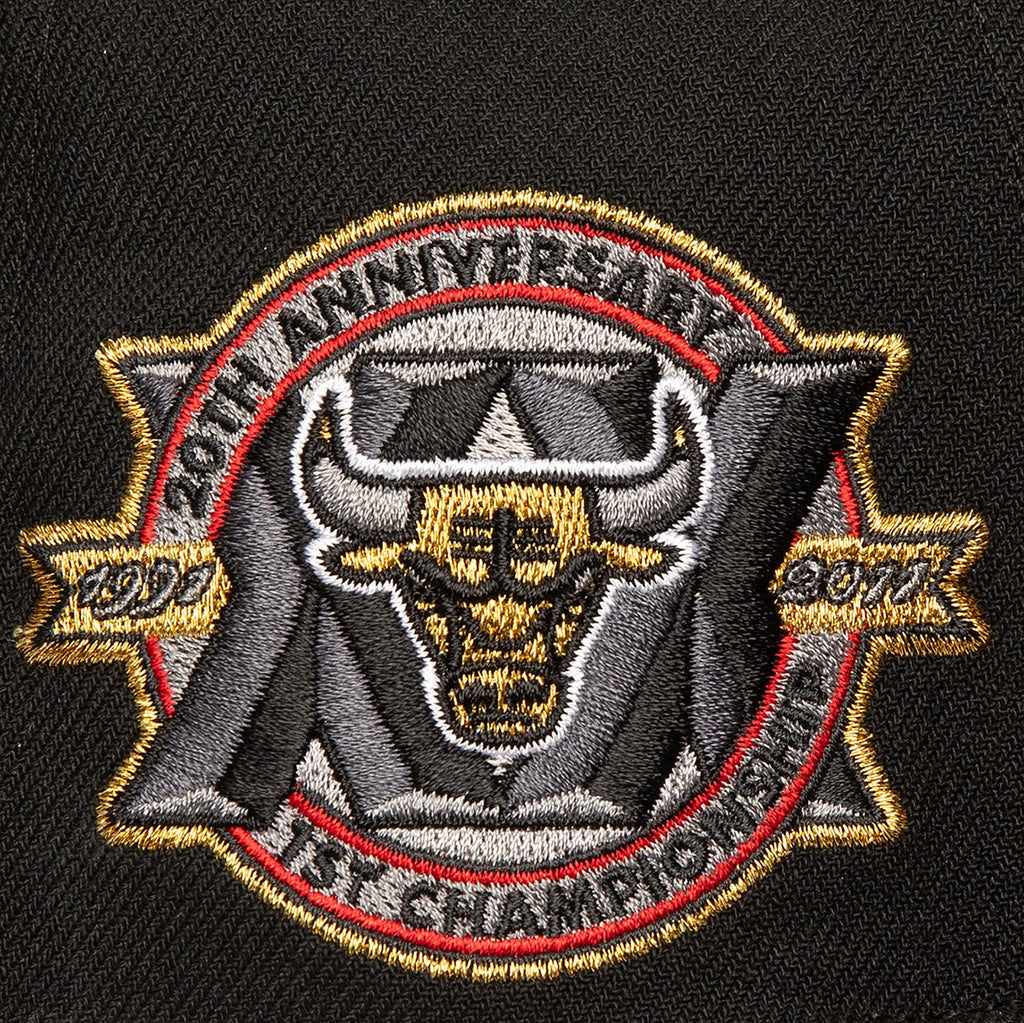 Chicago Bulls Mitchell & Ness NBA Core Vi Snapback product image 3