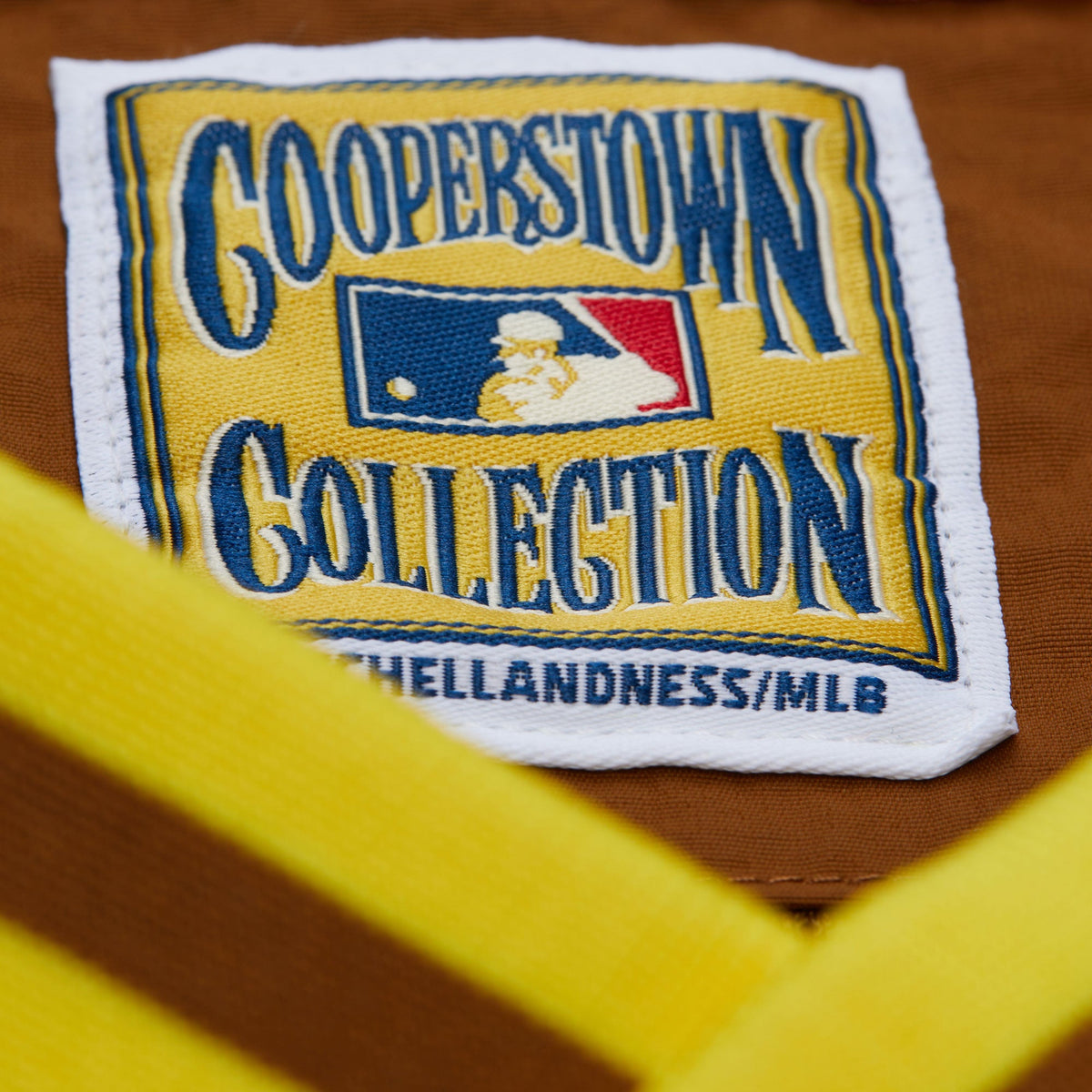 San Diego Padres Mitchell & Ness MLB Brown Nylon Pullover product image 5