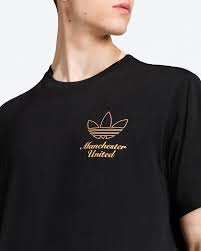ADIDAS MANCHESTER UNITED ICON GRAPHIC T-Shirt product image 4, provided for visual reference and product detail review
