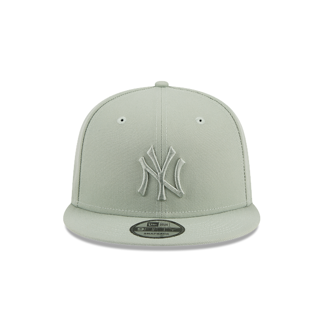 New Era Youth New York Yankees Color Pack 9FIFTY Snapback Hat-Evergreen product image 6, provided for visual reference and