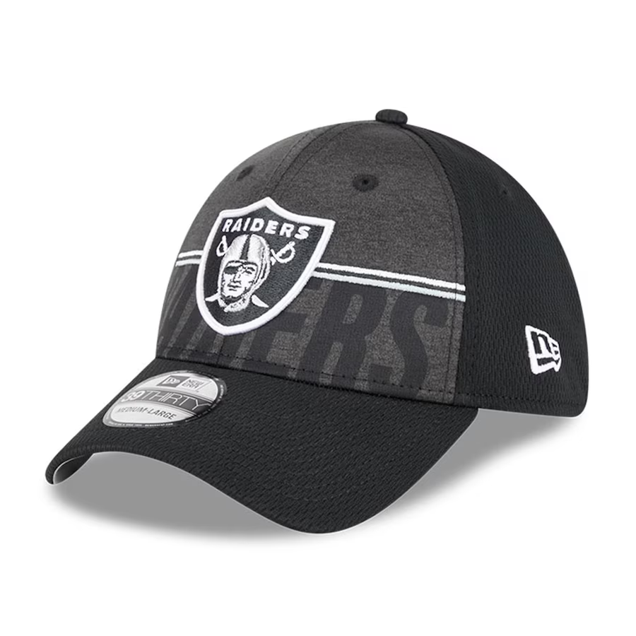 New Era Men Las Vegas Raiders NFL Training Camp 39THIRTY Flex Fit Hat 2023-Black product image 1, provided for visual