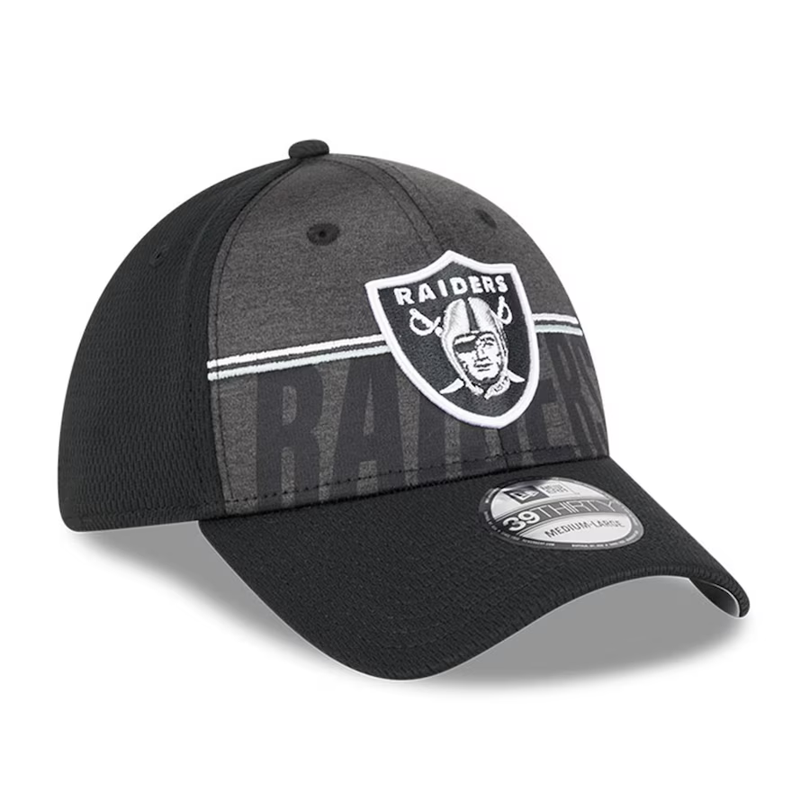 New Era Men Las Vegas Raiders NFL Training Camp 39THIRTY Flex Fit Hat 2023-Black product image 3, provided for visual