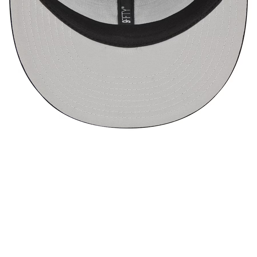 New Era New York Yankees 9FIFTYTrucker Snapback Hat-Black/White product image 5, provided for visual reference and product