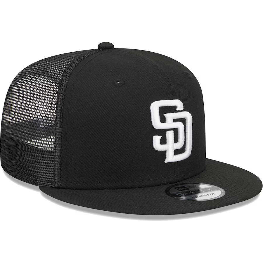 New Era San Diego Padres 9FIFTYTrucker Snapback Hat-Black/White product image 1, provided for visual reference and product