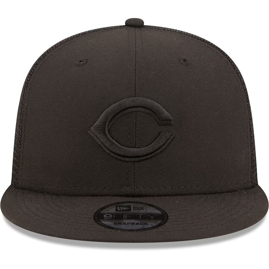 New Era Cincinnati Reds Blackout 9FIFTY Trucker Snapback Hat product image 2, provided for visual reference and product