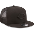 New Era Cincinnati Reds Blackout 9FIFTY Trucker Snapback Hat product image 1, provided for visual reference and product