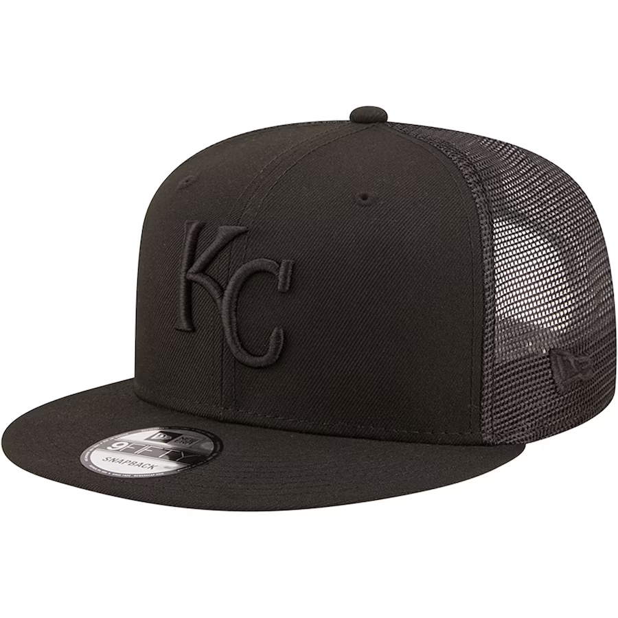 New Era Kansas City Royals Blackout 9FIFTY Trucker Snapback product image 3, provided for visual reference and product