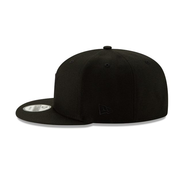 New Era Miami Marlins Basic 9FIFTY Snapback-Black on Black product image 5, provided for visual reference and product detail